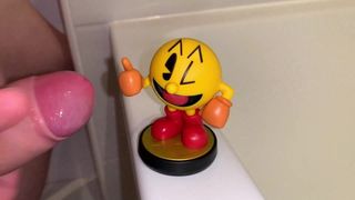 Hotglue: Pac-Man amiibo