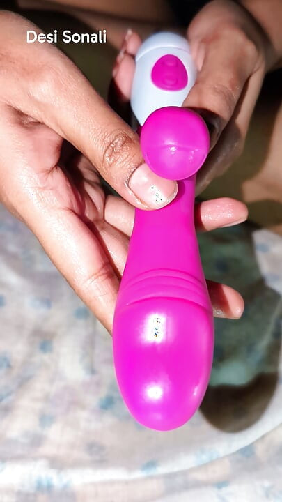 New Dildo, full power vibration in my pussy made me horny for Penis