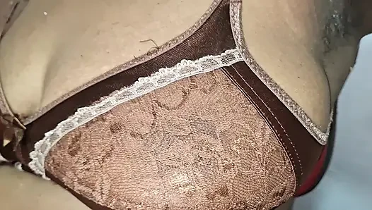 Rekaman seks cewek cantik asia di rumah