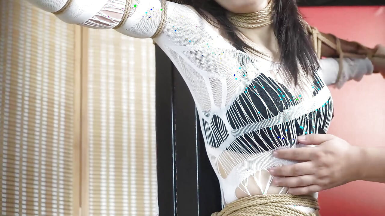 Xr32- Tie the Girl to the Cross