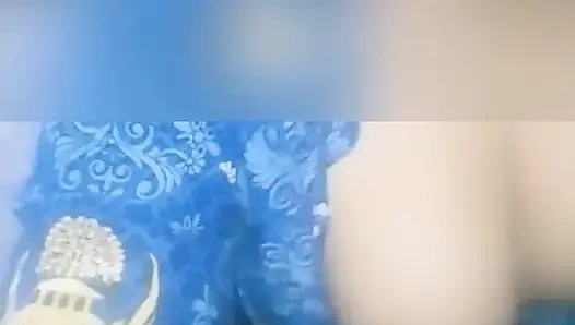 Любительские кадры красивой мачехи государственного чиновника с офисным водителем на складе