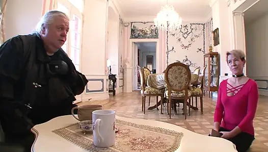 Немецкий БДСМ - Милфа в качестве раба