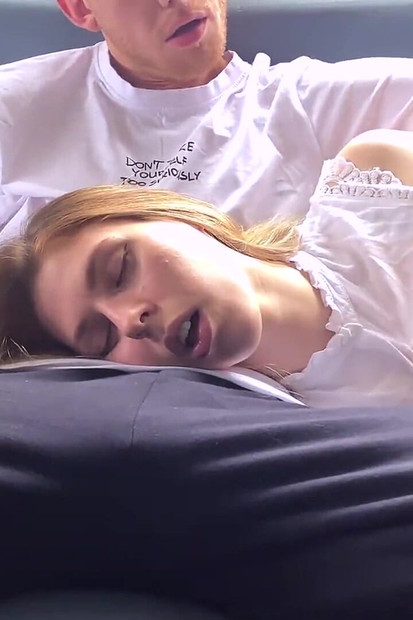 Varför gjorde styvson det med sin egen styvmors mun?