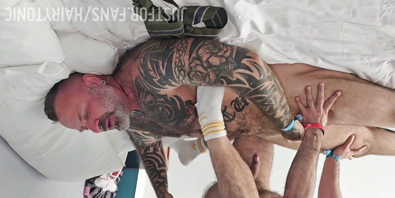 Here Is the Brand New Video 2 Daddies in Bareback Action!