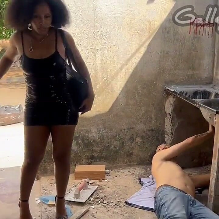 Intemption in the Work with the Sexy Woman of the Boss