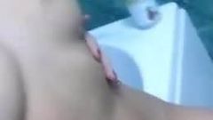 Komal jha lần đầu tiên full nude washrom video 2017