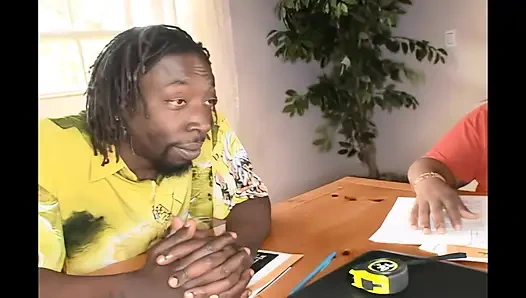 Bağlı ve sikiliyor