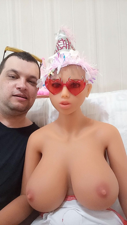 Tourist breasts doll mondial 2026 Philadelphia