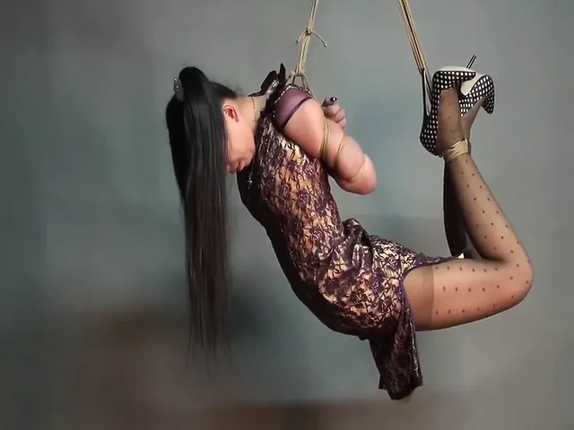 Yaner extreme hogtie-hang challenge