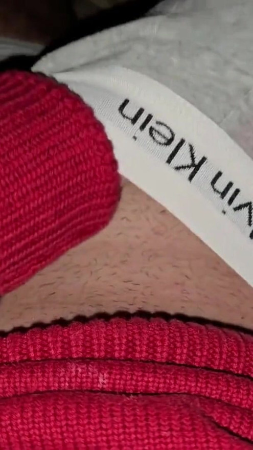 Alemão papai pós trabalho em sapatos de couro começa a masturbar com tesão - GhostGentX | Clipe 2