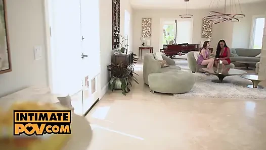 August Skye'ın Lexi Luna ile iyileşen üçlü seks