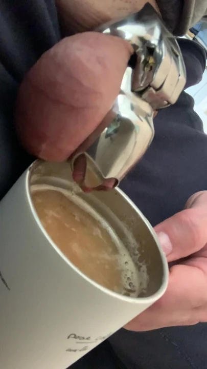 Piss in coffee