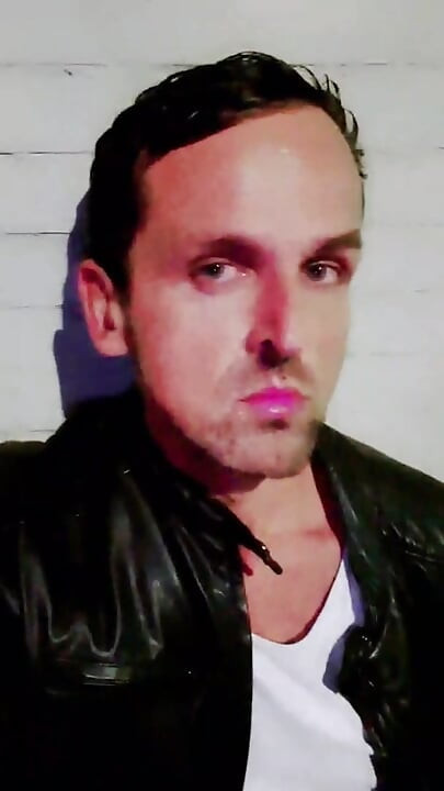 Slutboyben Cam4 โดนชักว่าวเอาท์ดอร์ หมู II ปั๊มน้ํามันยิงน้ําเงี่ยน