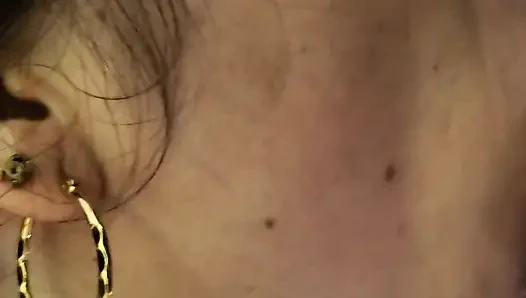 Tüm yarağını ağzıma soktum ve tüm sütü yutmak için dışarı çıkarıyorum!