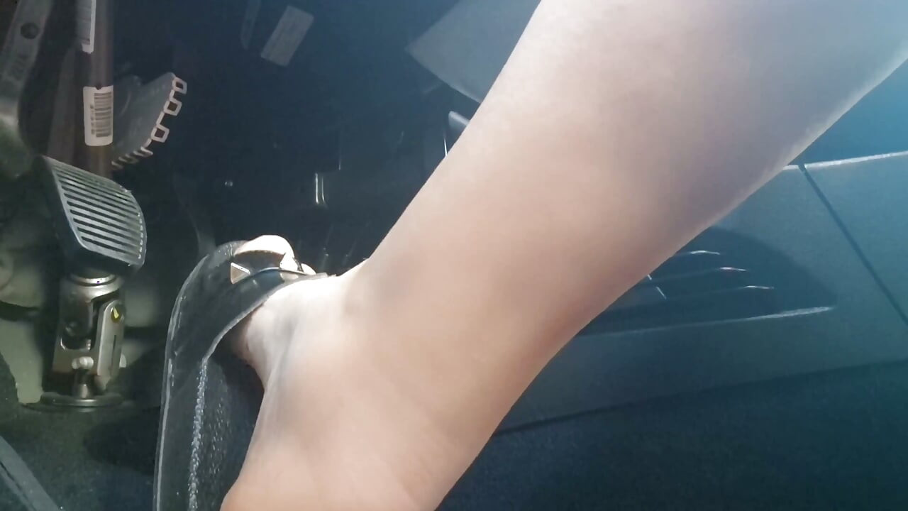Shopping at the Shopping Center and Revelation in the Dressing Room Nicoletta's Black Sandals and the Very Hairy Natural Tease