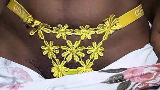 Fingering my honeypot