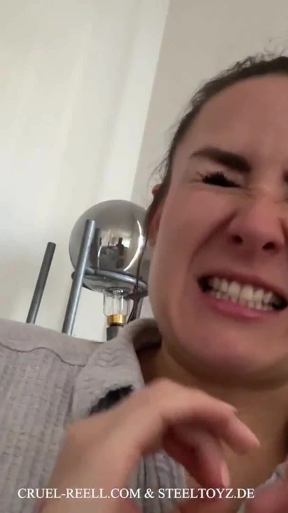 来自“睾丸摧残技巧与残酷的 reell 的关键时刻 - 痛苦和快乐的终极游戏！🔥"