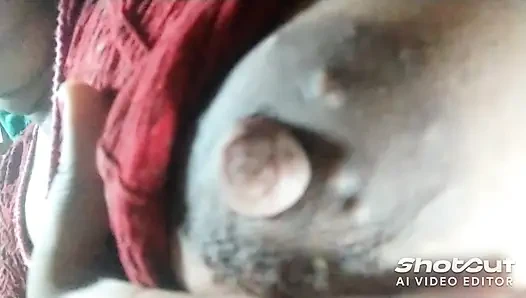 Hot bhabhi ki Desi chuchi rasgulle wali