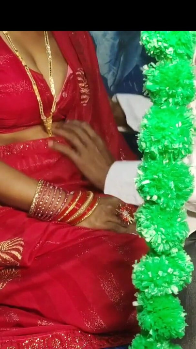 Detik menakjubkan dari "video seks desi India suhagrat isteri kampung sebenar seks desi"