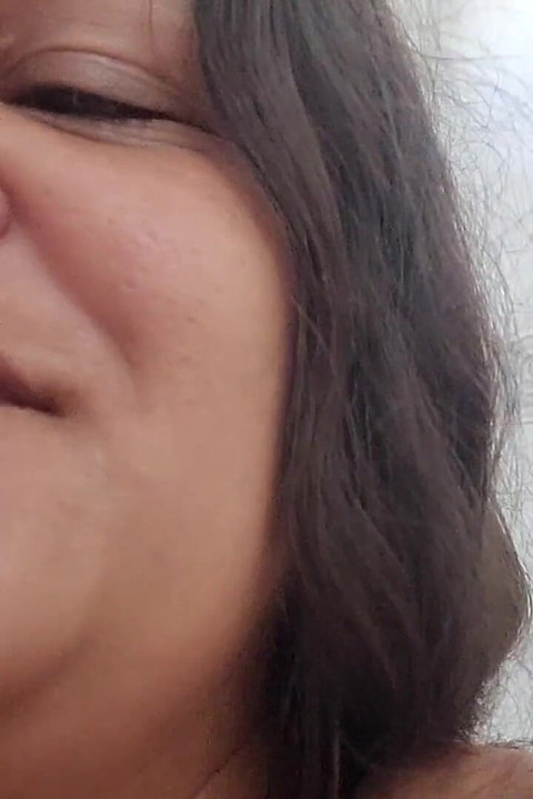 เท้าเล็กสกปรกมาเลียทาส