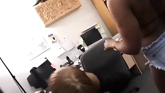 Pelacur gila untuk penis panas