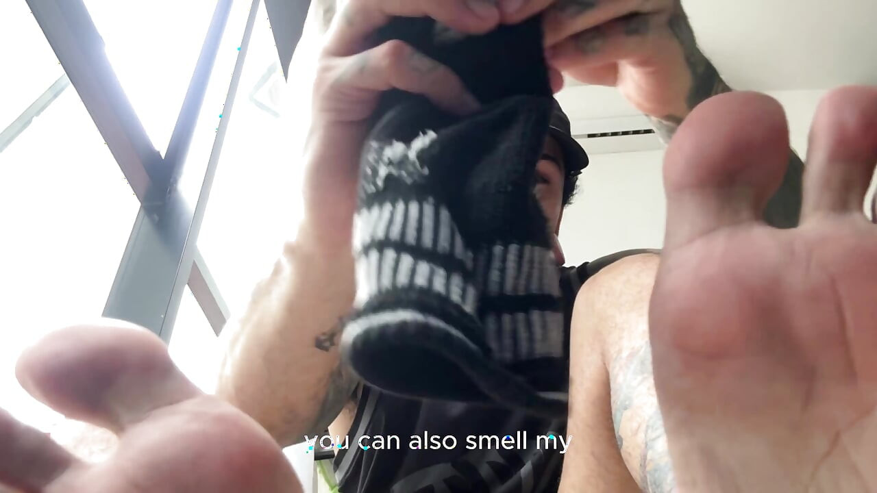 A Giant Demon Finds a Miserable, Tiny Human in His House and Devours Him After Heating Him up.