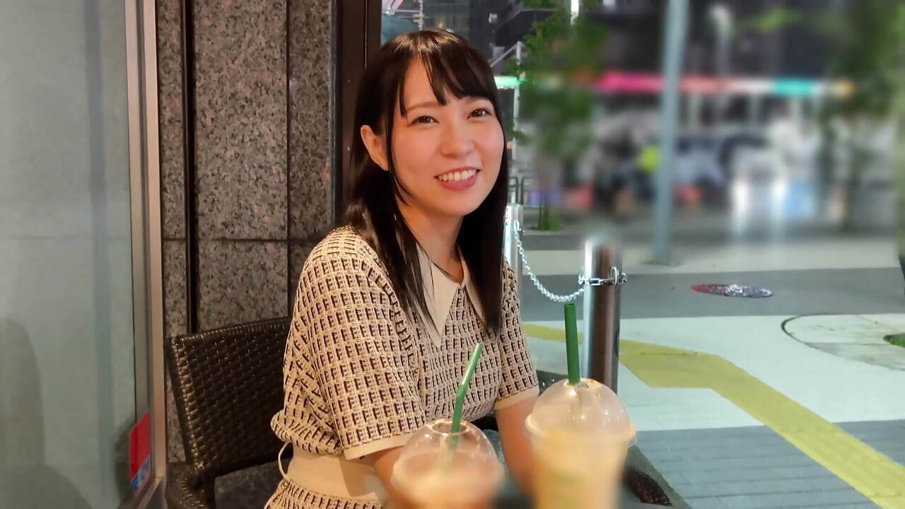 A118F10 It's natural to be cautious about your first dating app! A beautiful black-haired girl who came knowing she was going to shoot privately! Wild sex in one-night mode!