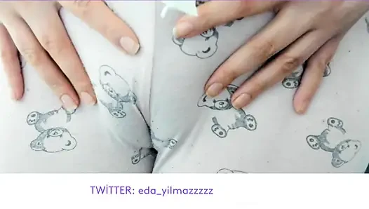 CAMELTOE- MASTURBATE WITH PAJAMA- RUBBING PUSSY WITH PAJAMA