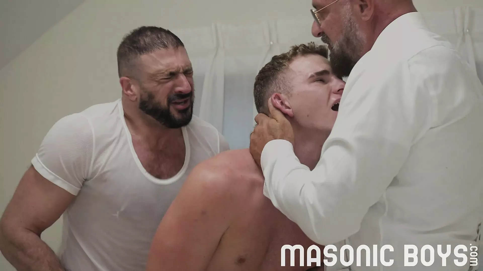 Masonicboys - dotado consolador Marco Napoli hace a pelo dulce lindo twink