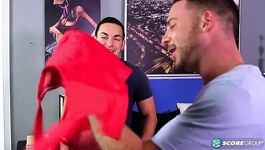 Mega-boober'ın üçlü seksi