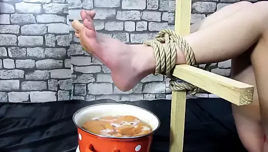 Hot foot torture