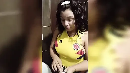 Aku kira aku belum puas kalau suamiku selalu menolakku, aku bilang kalau aku pengen ngentot dan semuanya berujung salah!