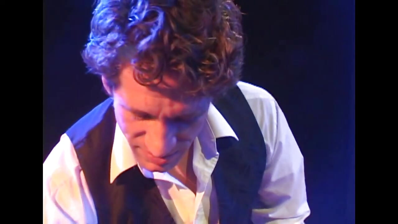 Sexy blondine liebt es in den arsch