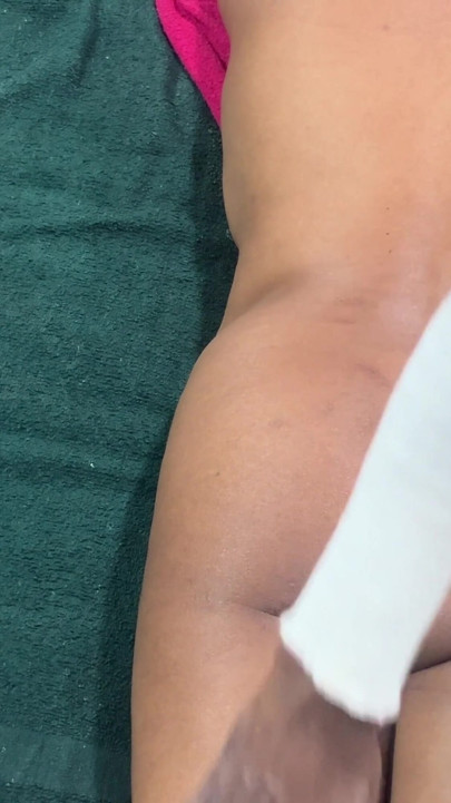 I got a massage with a scrub to make myself look beautiful. | Clip 3