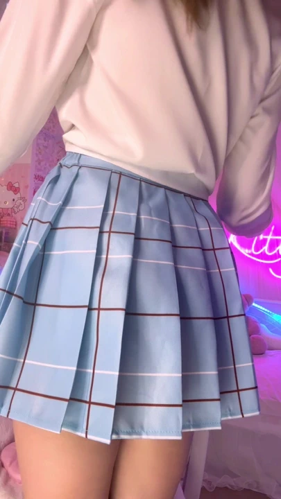 我应该继续这样挑逗吗...还是停下来？