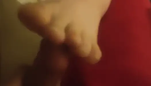 Kaki lembut menggoda kontol