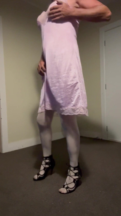 Ein sexy striptease von meinem weißen lieblings-nachthemd | Clip 1