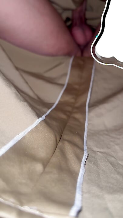 cross dresser spust nosić satynową suknię