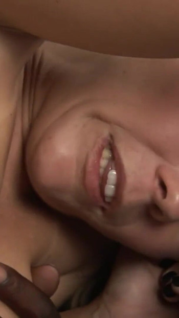Must-see moment from "Er fickt sie hart bis ihre Beine zittern"