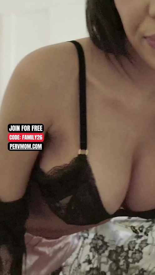 Busty Stepmom