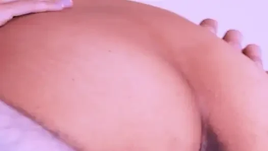 Melompat ke kontol gemuk itu sampai menyentuh rahim.