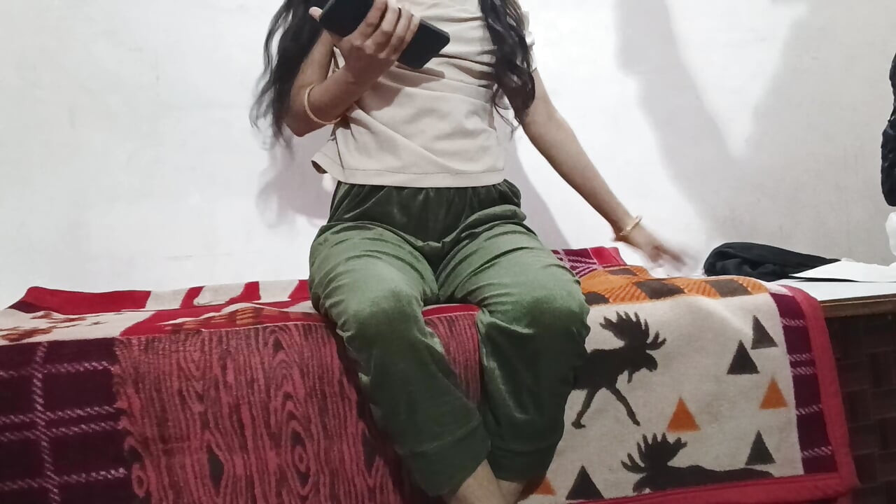Ek bar Dekho18 years old girl fucking stepfather hindi audio