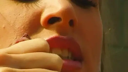 Lesbische Leidenschaft im Garten