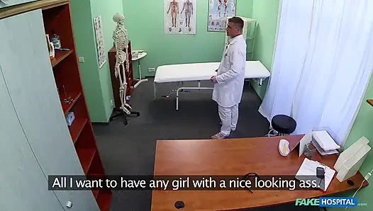 Fake Hospital - Doktor verschreibt eine schwere Dosis oralsex, um die Depression des Patienten zu heilen