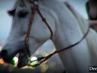 Tiefer. Cowgirl Kenna hat einen versauten Dreier mit Anna Claire