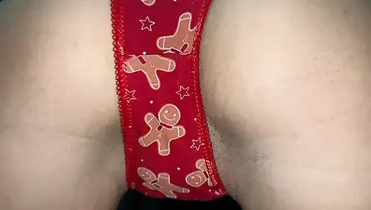 Cowok ini ngegodain kontol raksasa sampai memek sempitku menggoda 18 cowok ini (add me free nudes)