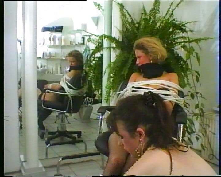 Bondage 2 Girls Retro Fun