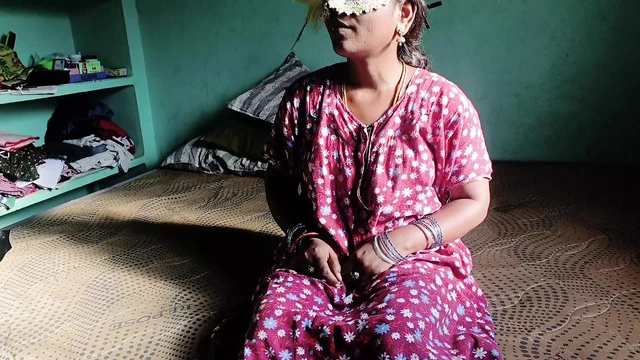 Lavanya solo performance with milky boooobs