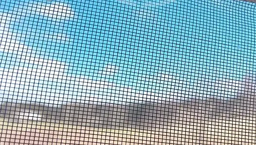 Hana Писает, потому что не может справиться с этим