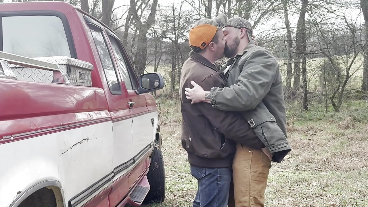 Fucking my straight buddy while his wife is out